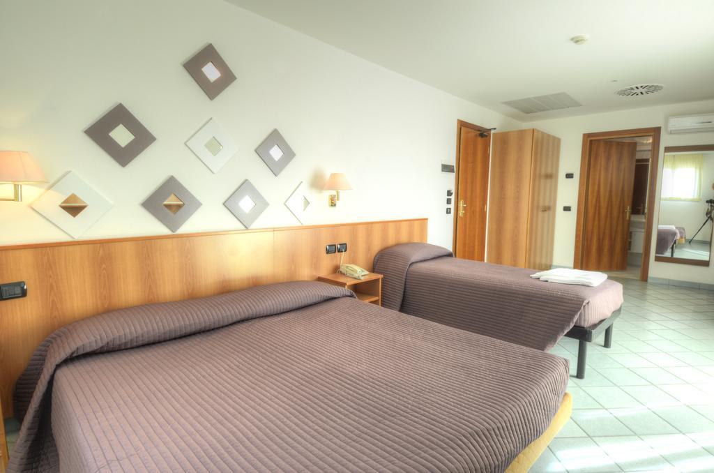 Hotel Alisei 리그나노 사비아도로 객실 사진